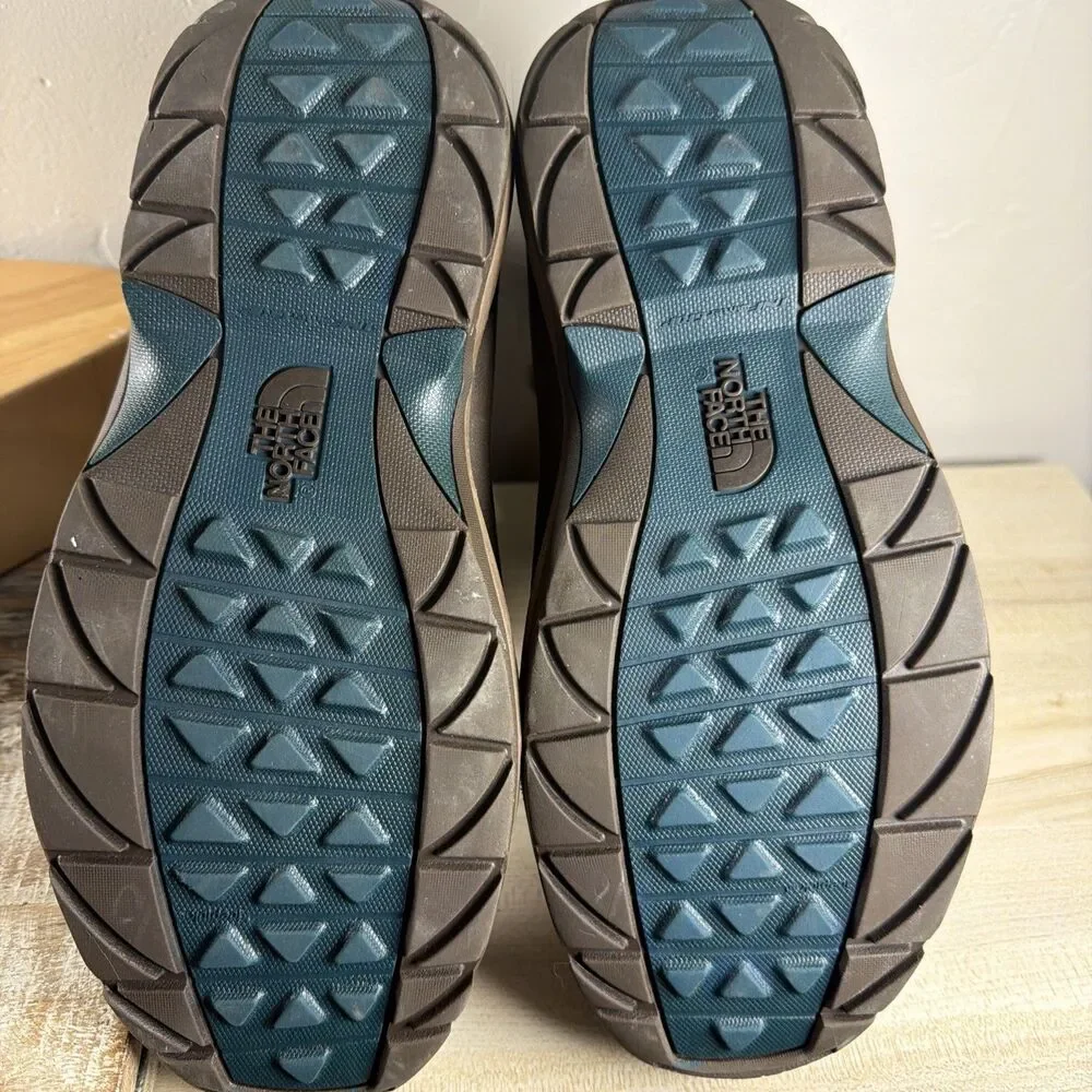 The North Face Winter Boots Faux Fur Chilkat Women’s Boots Size 10